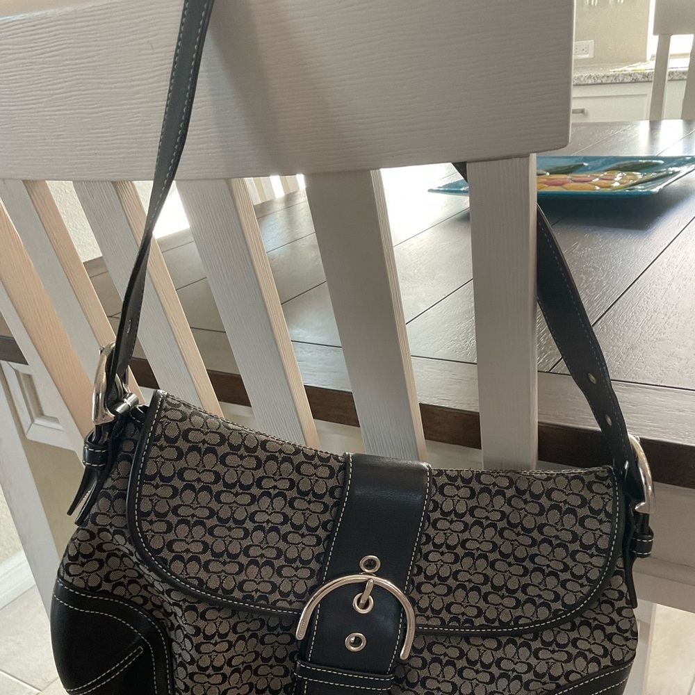 Coach Vintage Y2K Hobo Shoulder Bag Signature Buckle Flap Black